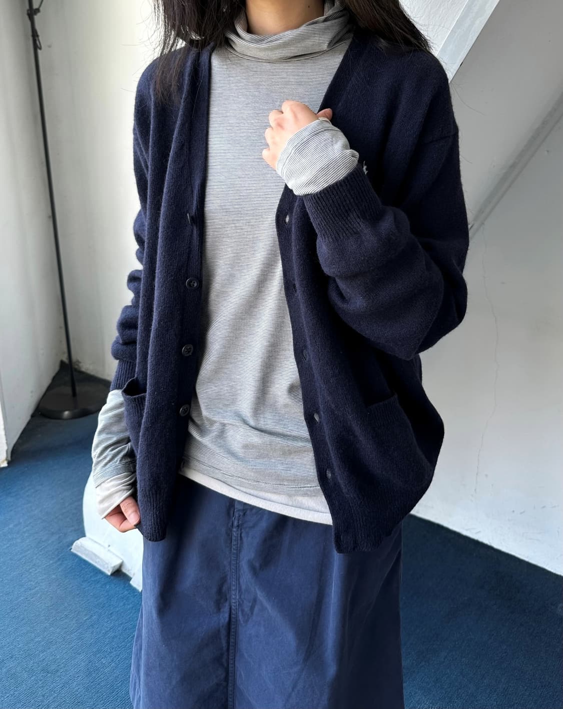 V-neck design stitch knit cardigan 상품이미지8