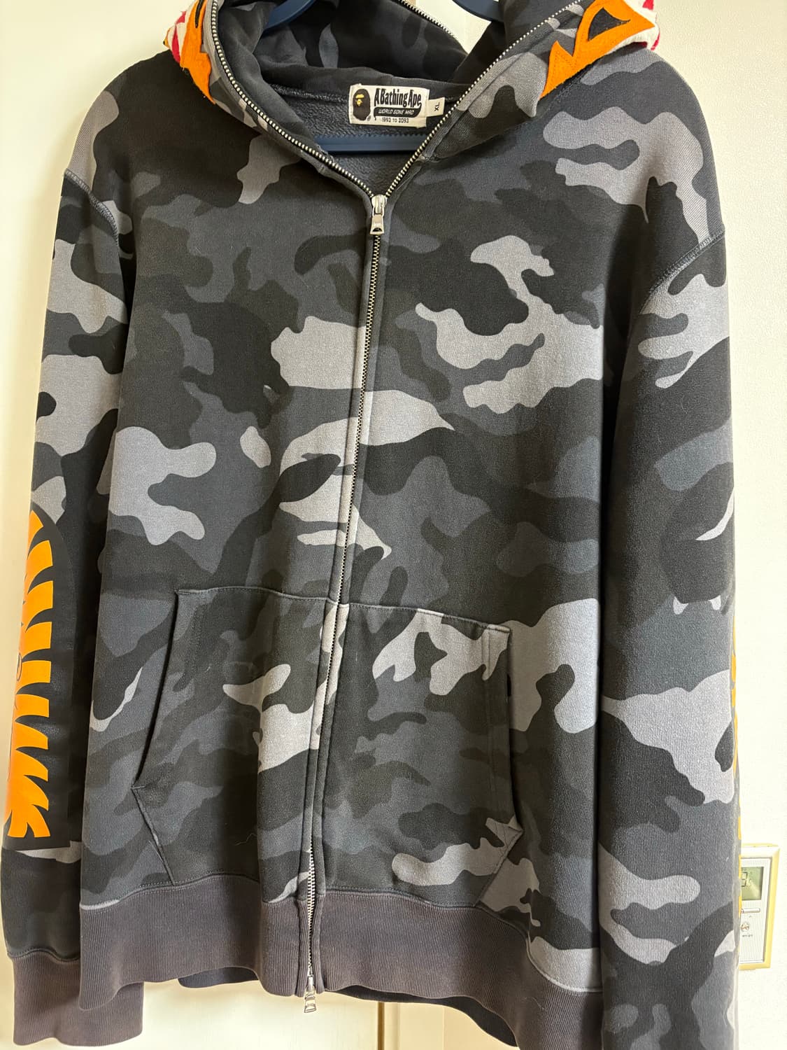 베이프 타이거 풀카모 후드집업 상품이미지1