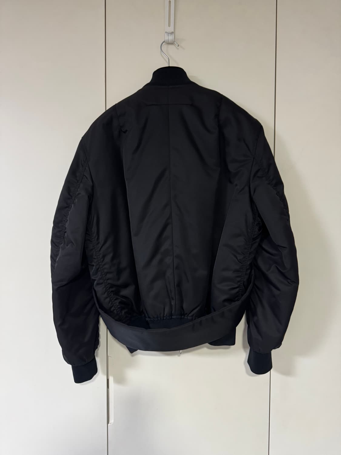 지방시 구스다운 스트랩 봄버 자켓 상품이미지2