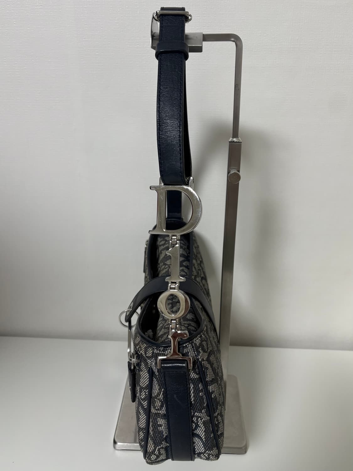 디올 디링 오블리크 새들백 상품이미지3