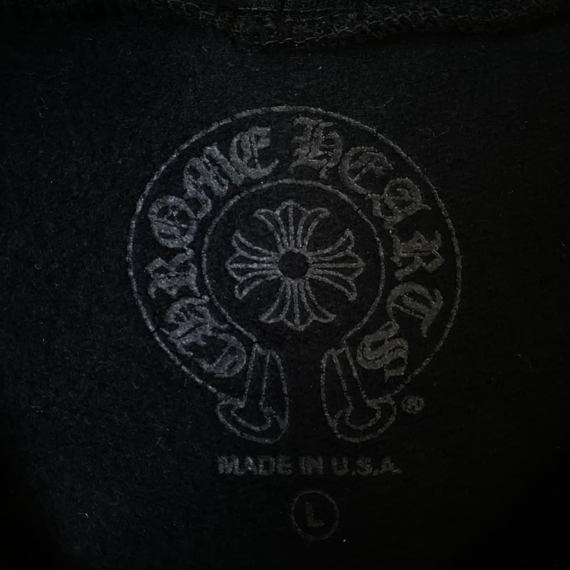 [L] 크롬하츠 버티컬 로고 플리스 후드 블랙 블루 상품이미지3