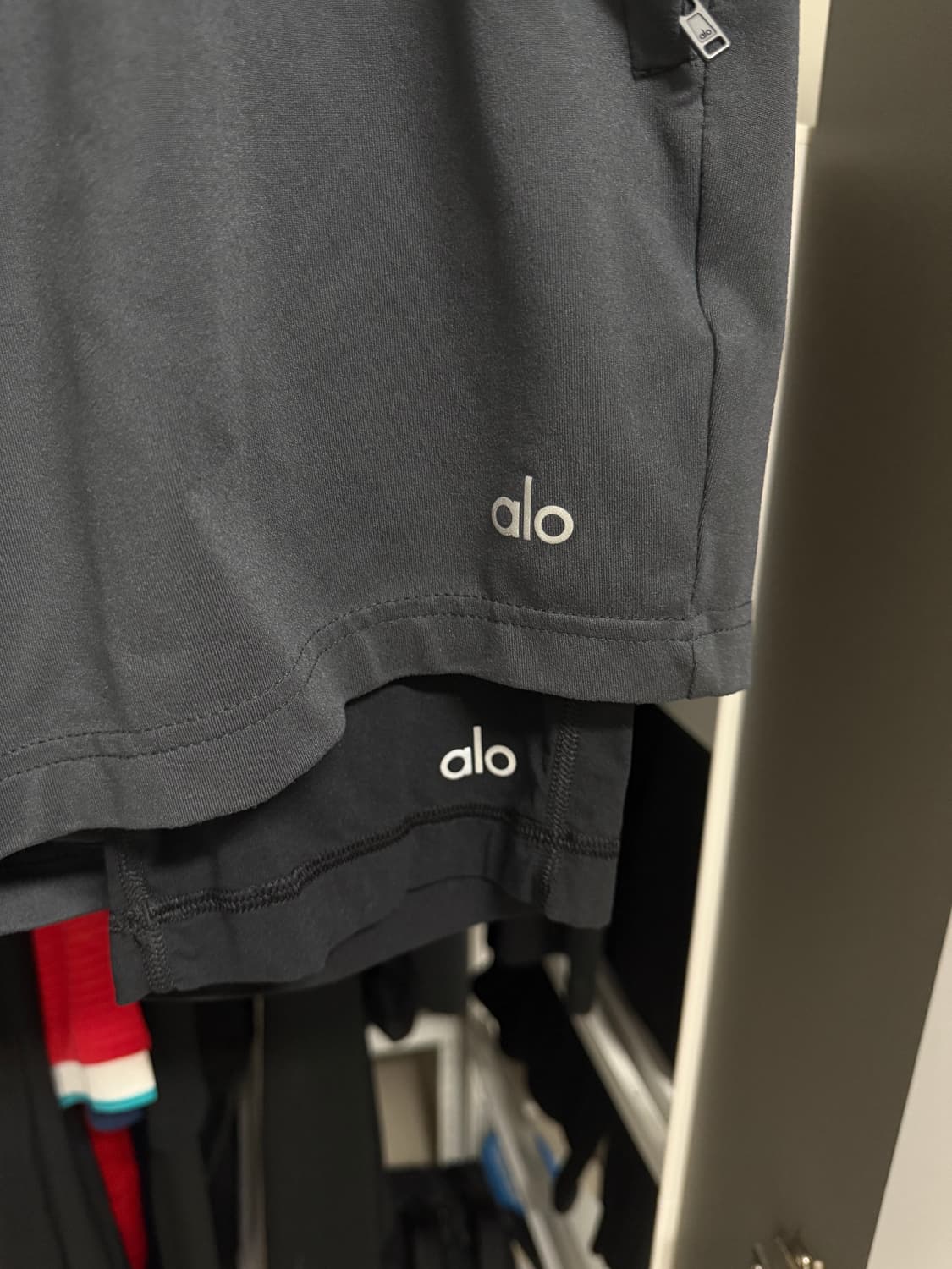 [S] alo yoga 알로요가 쇼츠 그레이 상품이미지2