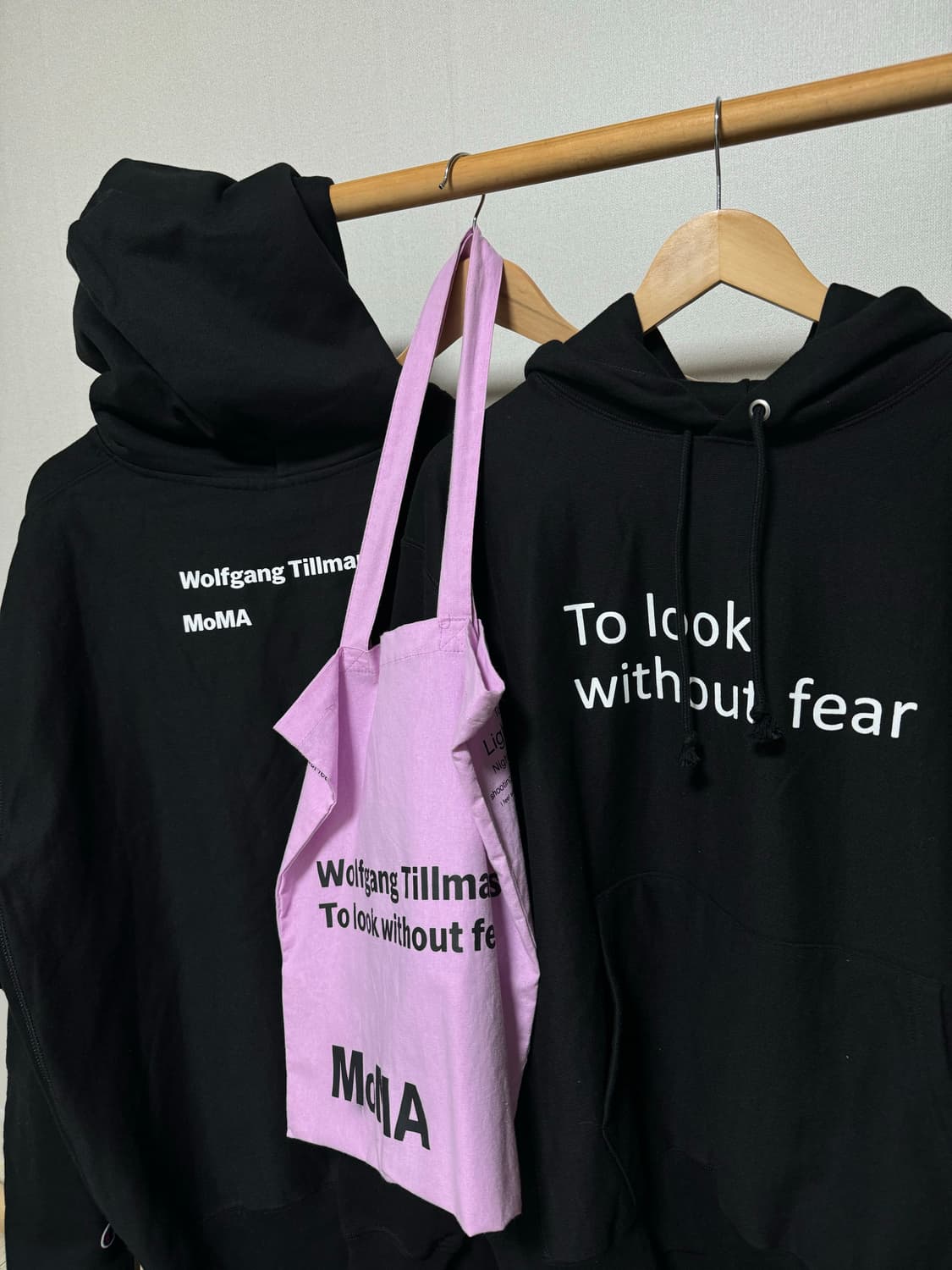 Wolfgang Tillmans MOMA Hoodie 상품이미지5