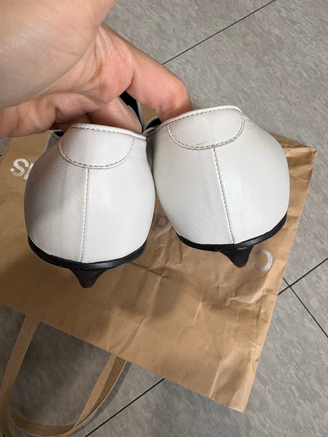 Celine 레더 태슬로퍼 상품이미지4