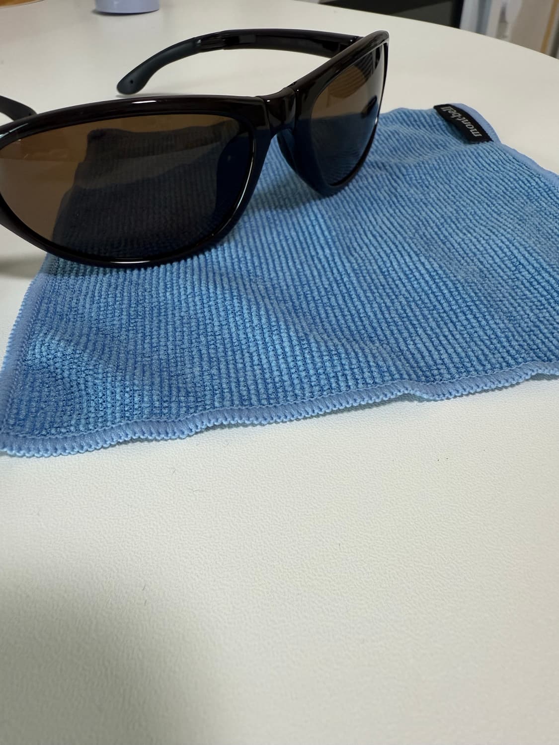 몽벨 접이식 편광 트래킹 선글라스(제니선글라스) 브라운_새상품 상품이미지5