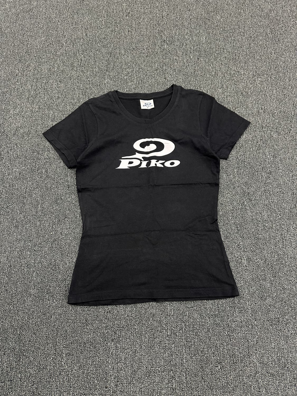 PIKO 우먼스 블랙 반팔티 M 상품이미지1