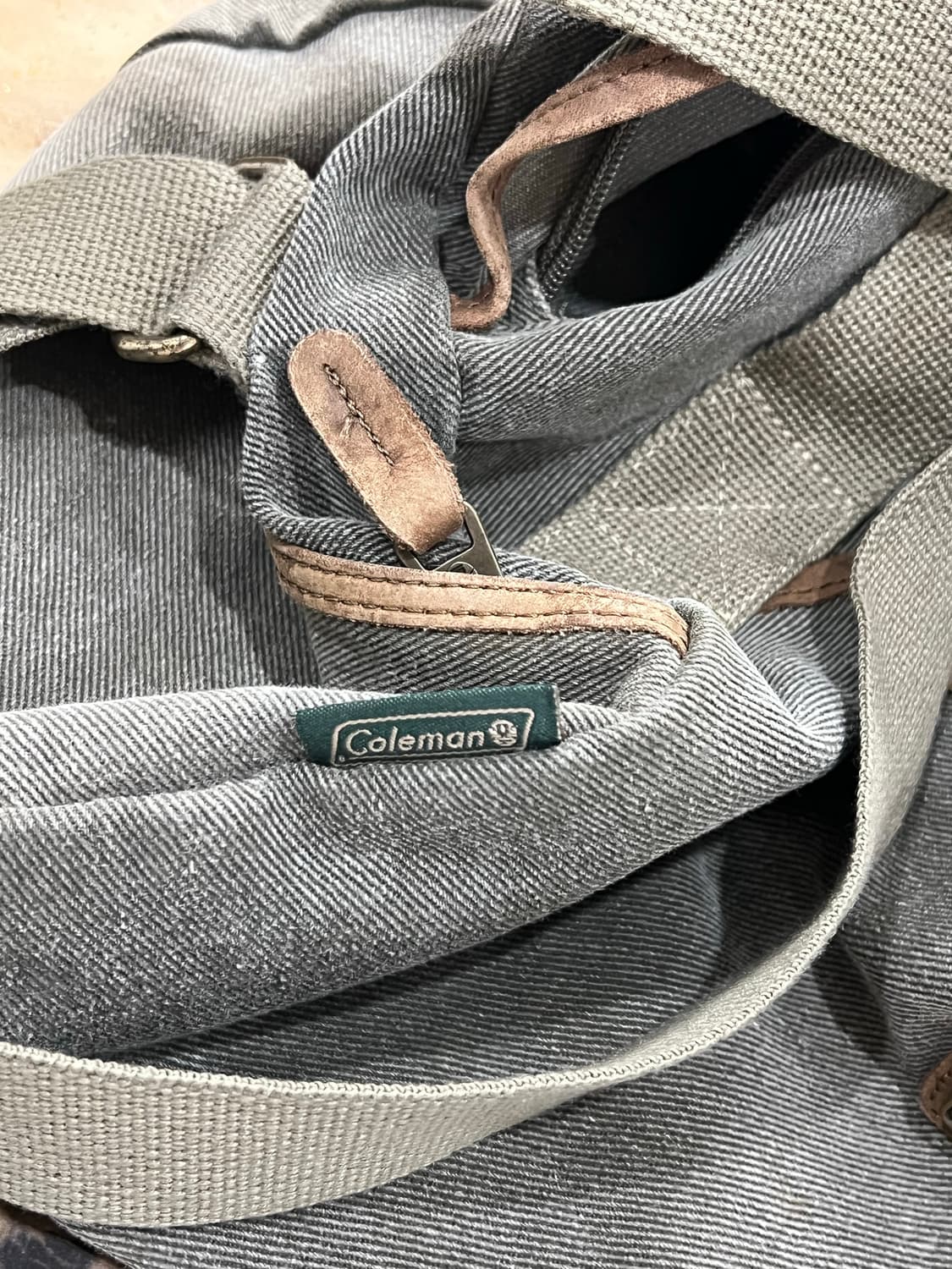 콜맨 빈티지 숄더백 상품이미지4