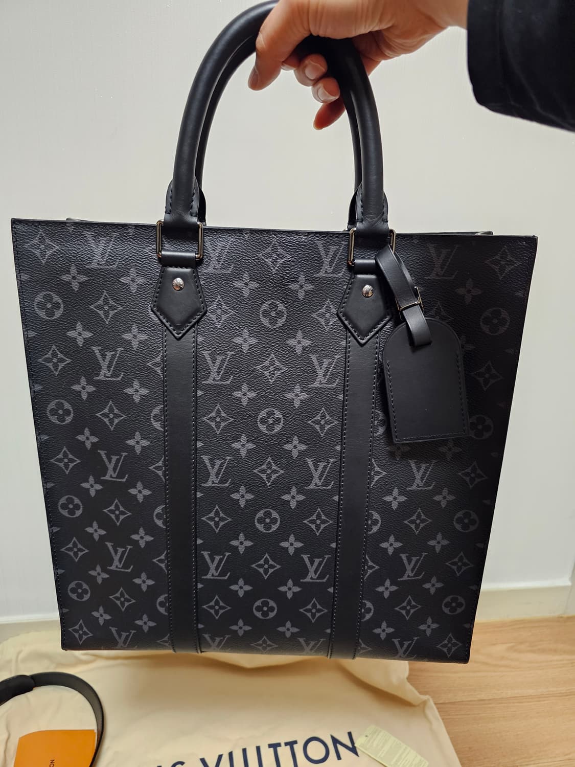 루이비통 이클립스 삭플라NM 토트 크로스백 신형 상품이미지5