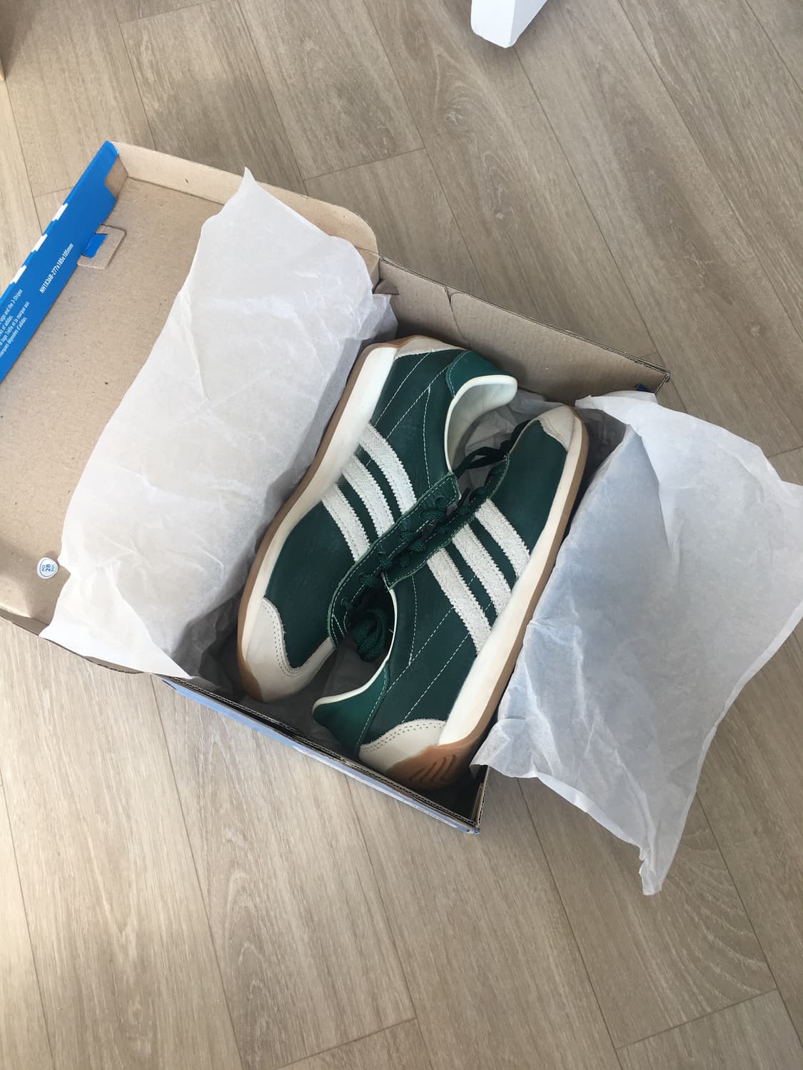 아디다스 컨트리 OG 스니커즈 , 그린 오프화이트 상품이미지1