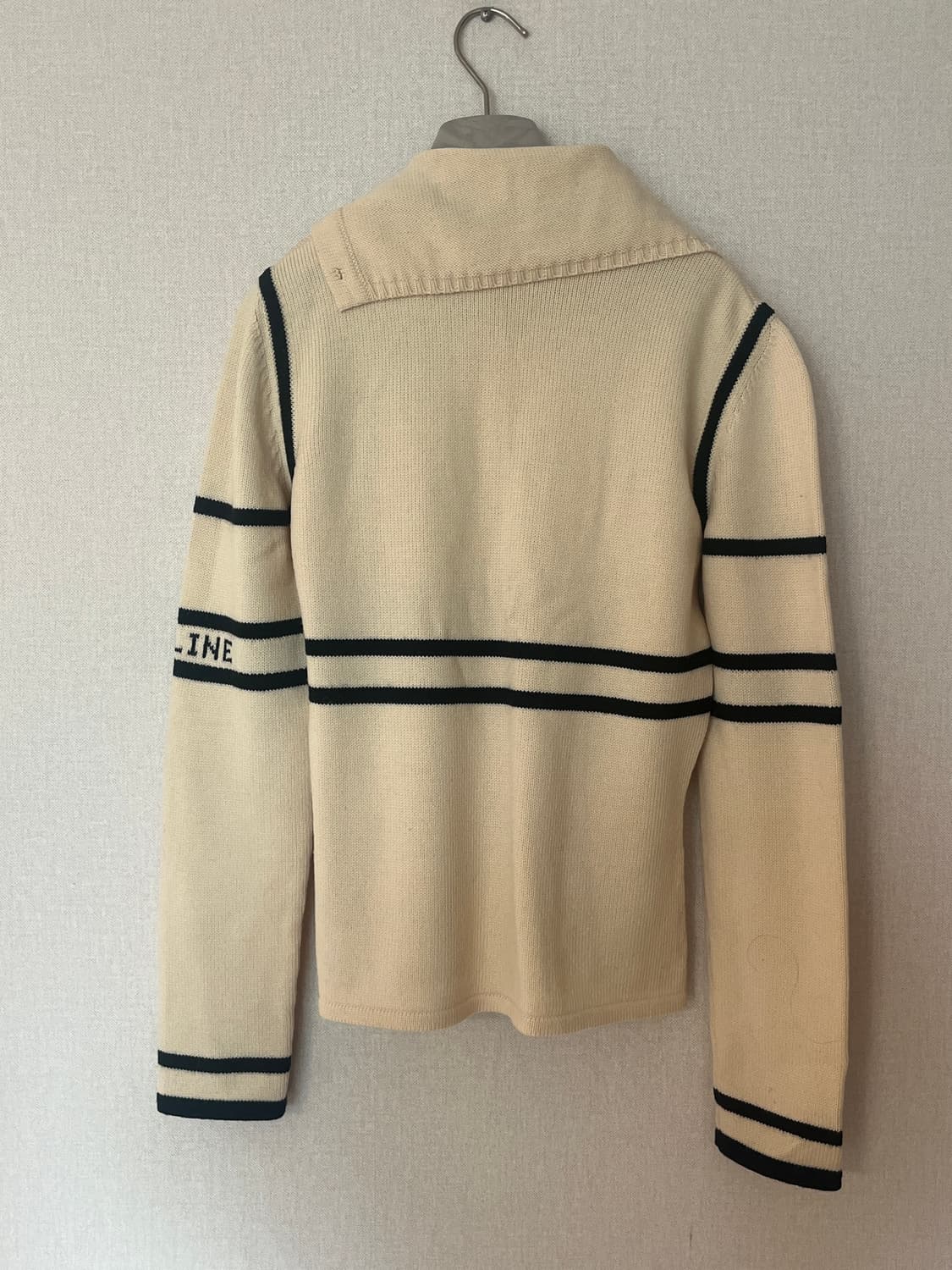 셀린느 카라 니트 상품이미지2