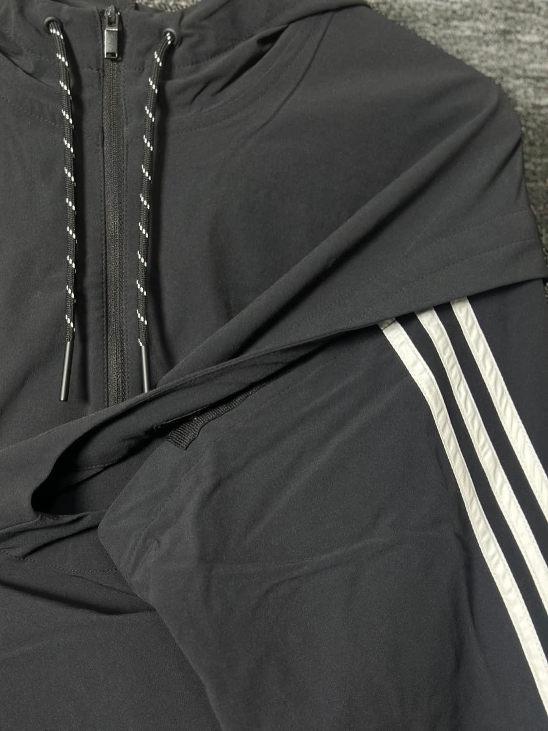 아디다스 여성 3선 바람막이 M 상품이미지7