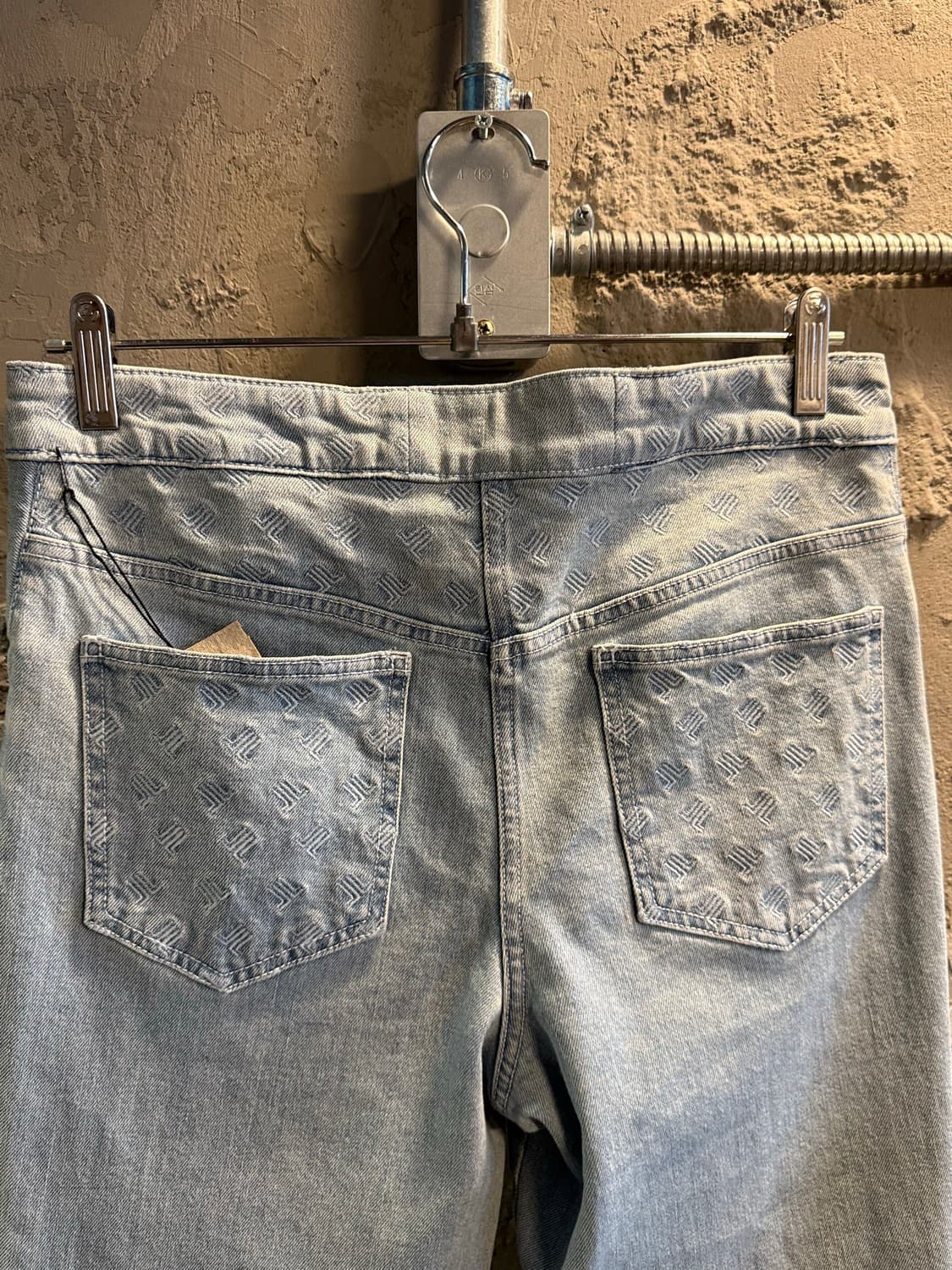 30in 랑방컬렉션 LANVIN 자수 로고 데님 팬츠 라이트블루 상품이미지6
