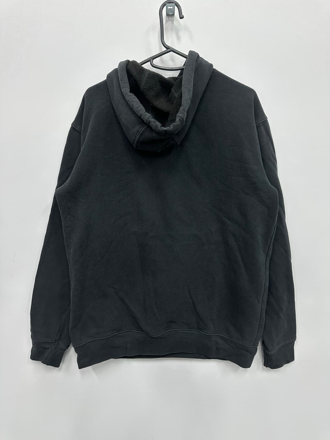 칼하트 차콜 후드티 상품이미지3