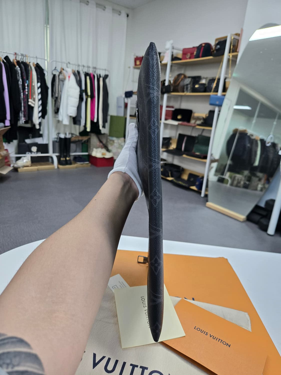 [정품] 루이비통 이클립스 클러치백 상품이미지3