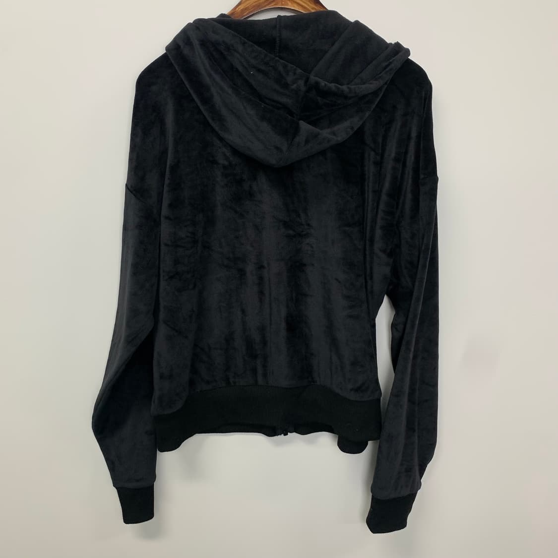 Fila 필라 블랙 벨루어 후드집업 상품이미지3