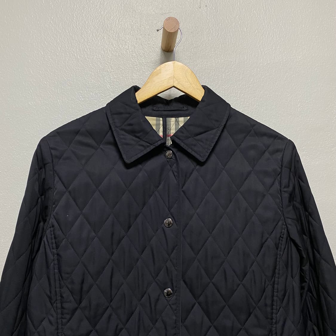 버버리 퀼팅 자켓 상품이미지3