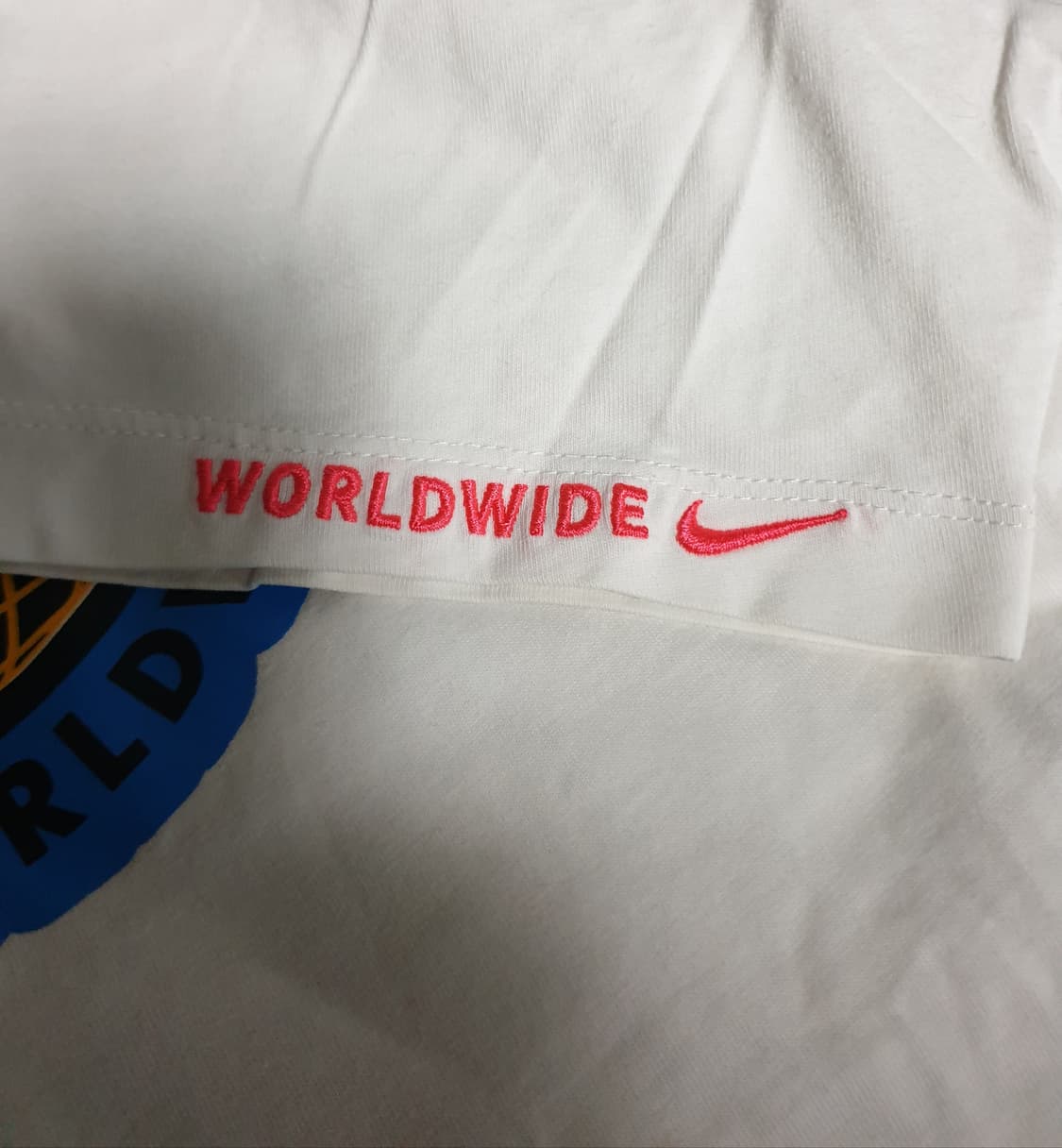 나이키 NSW 스우시 월드와이드 반팔티 (M) 상품이미지3