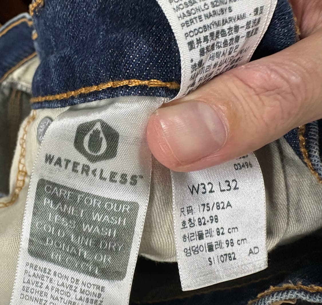리바이스 502 슬림핏 중청 32•32 상품이미지3