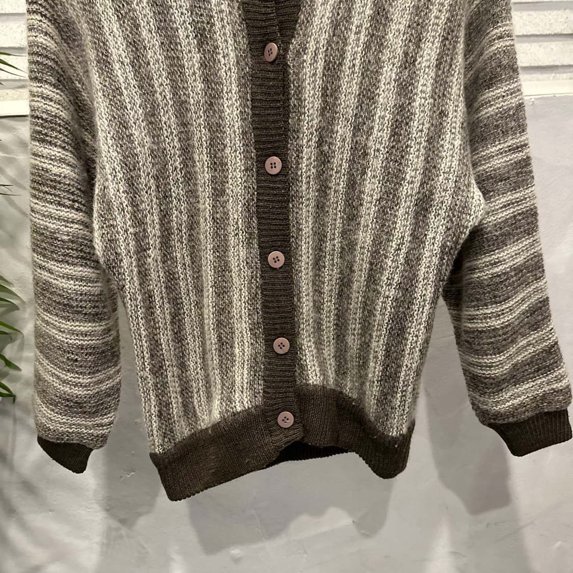 JPN VINTAGE 니트 가디건 라운드넥 세로 스트라이프 디테일 브라운 상품이미지5