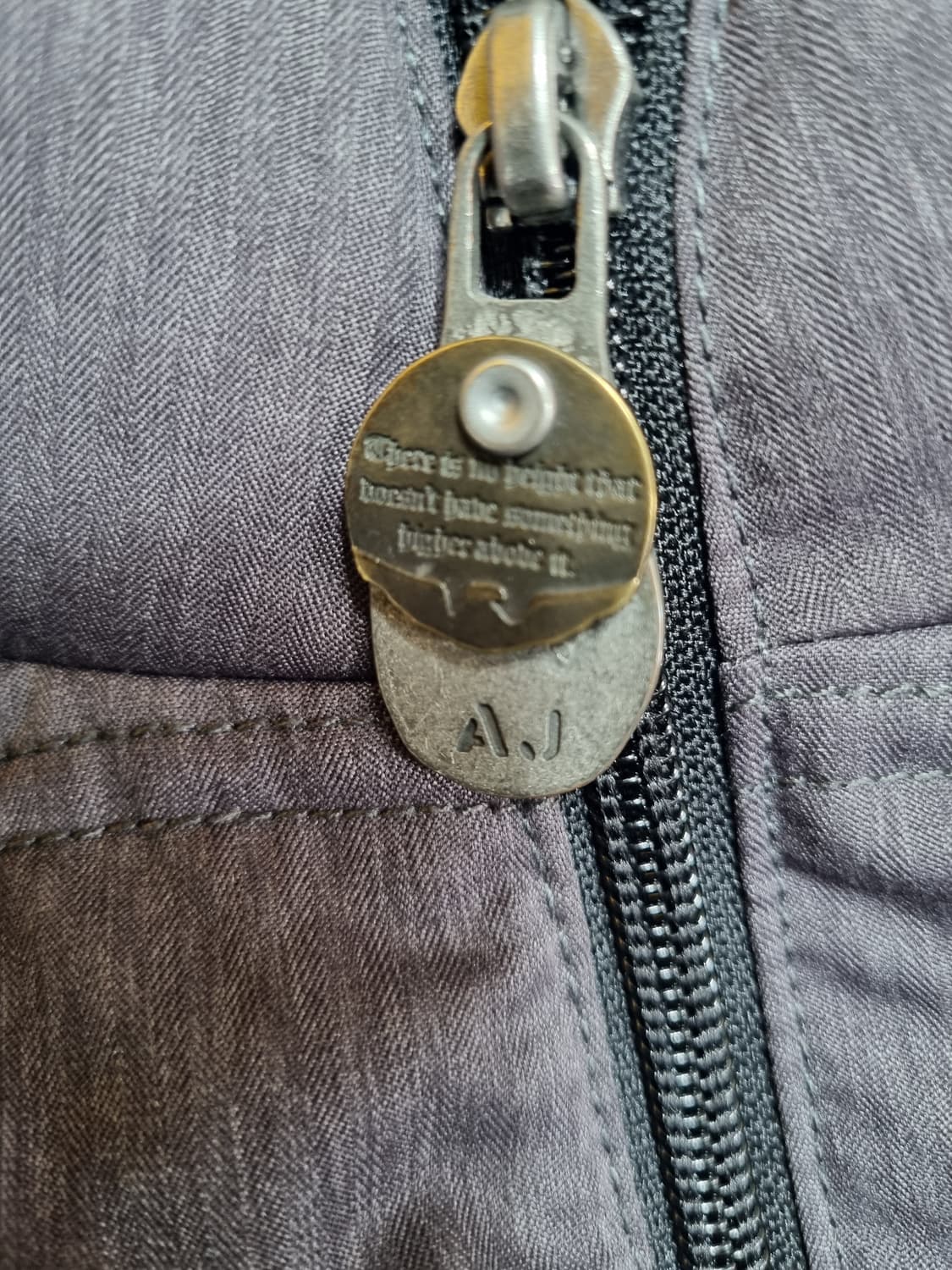 아르마니 진스 다운숏패딩 남성L 상품이미지4