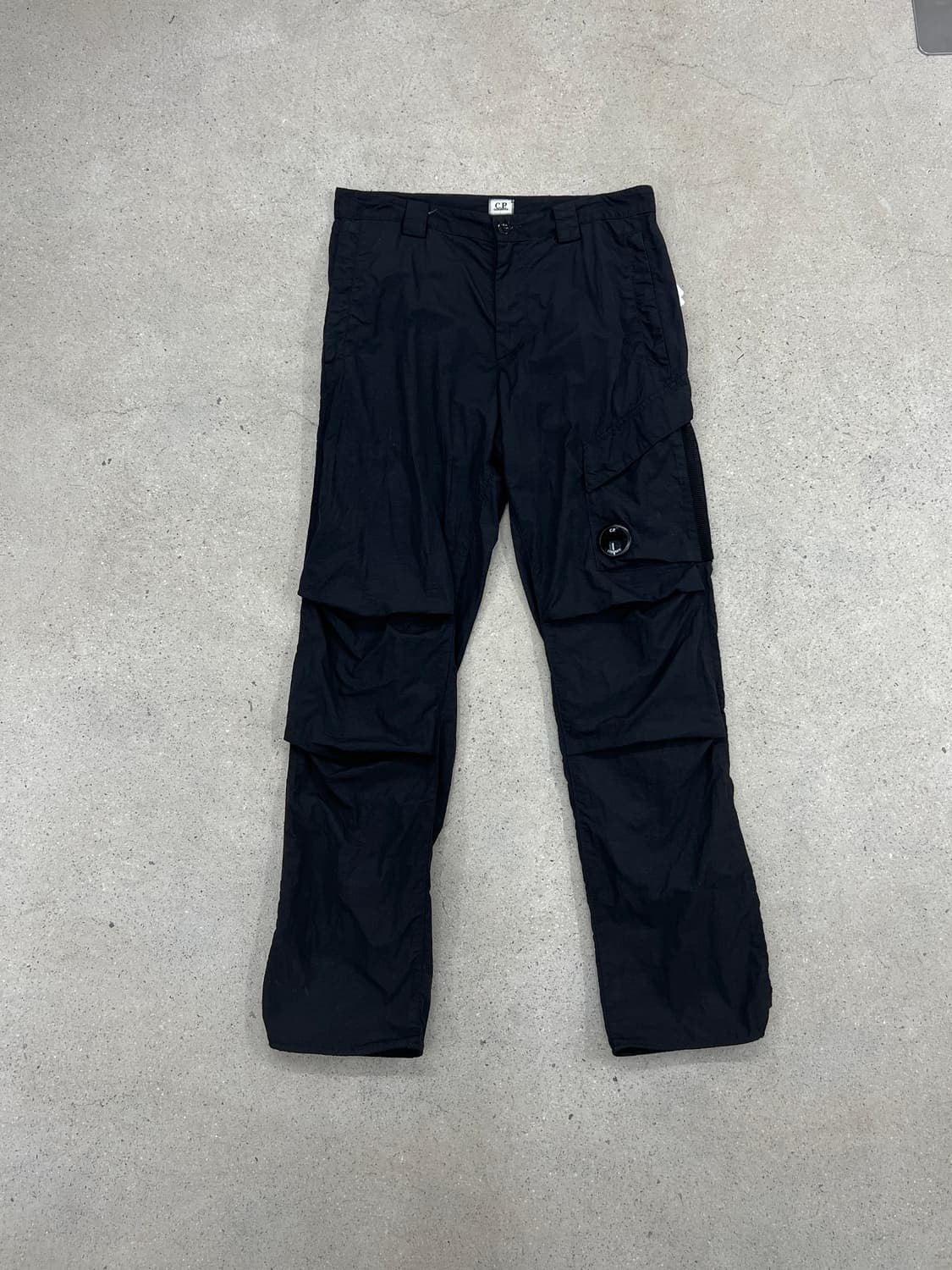 CP컴퍼니 렌즈와펜 나일론 조거 팬츠 상품이미지1