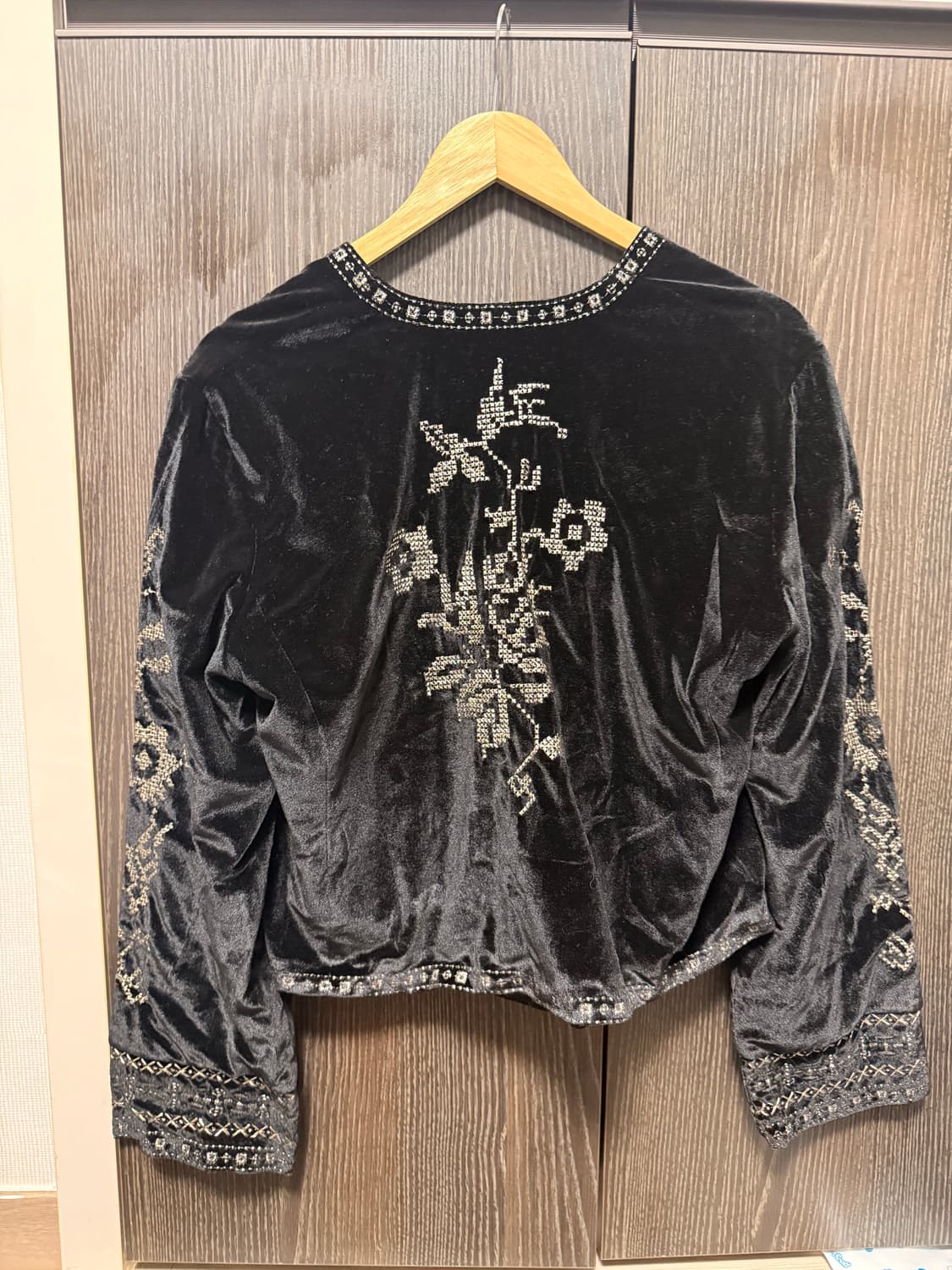 자라 ZARA 인도 느낌 자수 자켓  상품이미지2