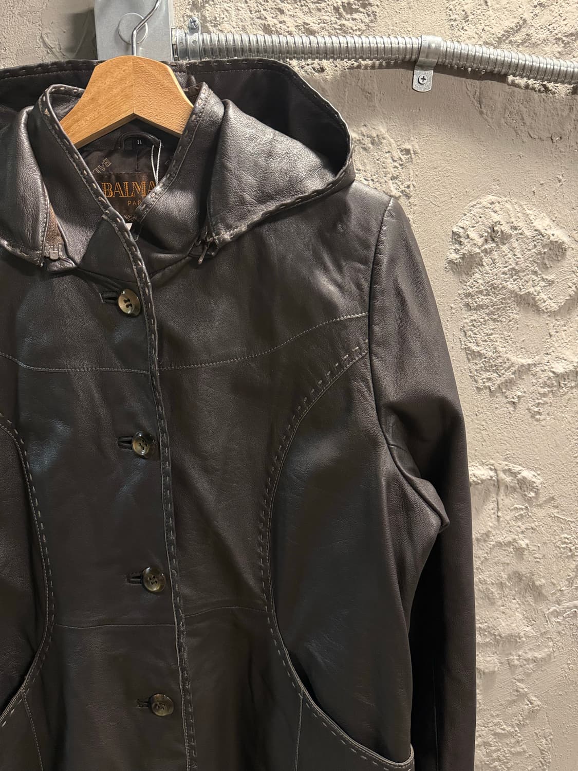 11 발망 BALMAIN 후드 양가죽 하프 코트 다크브라운 상품이미지3