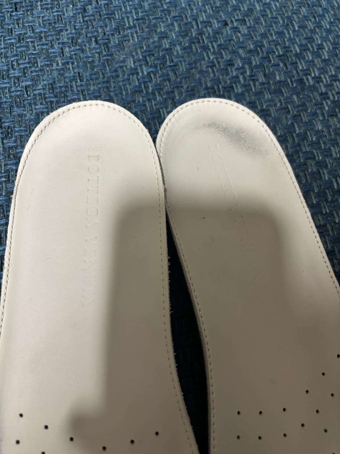 보테가베네타 스피드스터 41사이즈 검흰 정품 상품이미지7