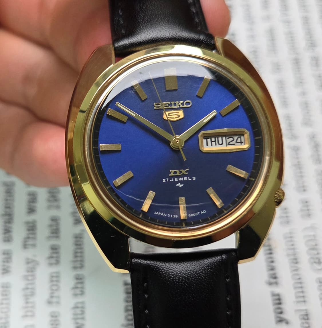 빈티지 세이코 DX 퍼플블루 금장 데이데이트 5139 오토매틱 
 상품이미지1