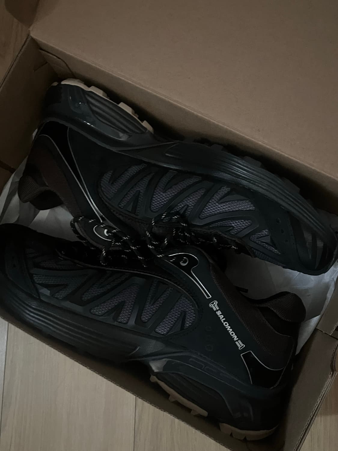 살로몬 x 애리즈 xt 위스퍼 블랙 어스 브라운 270 상품이미지2