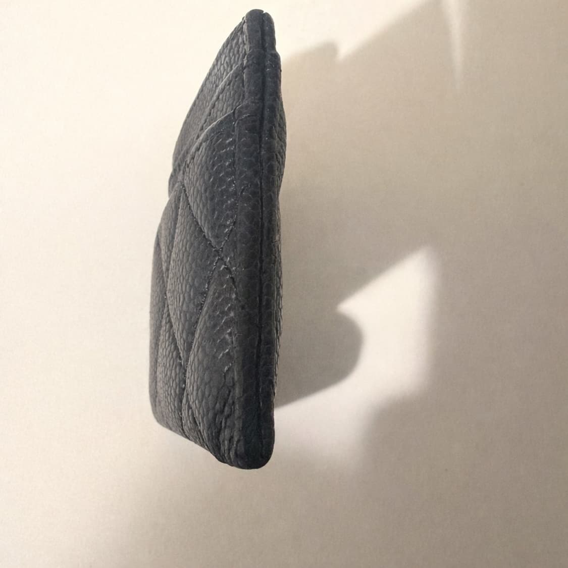 샤넬 클래식 은장 카프스킨 카드지갑 판매 상품이미지7