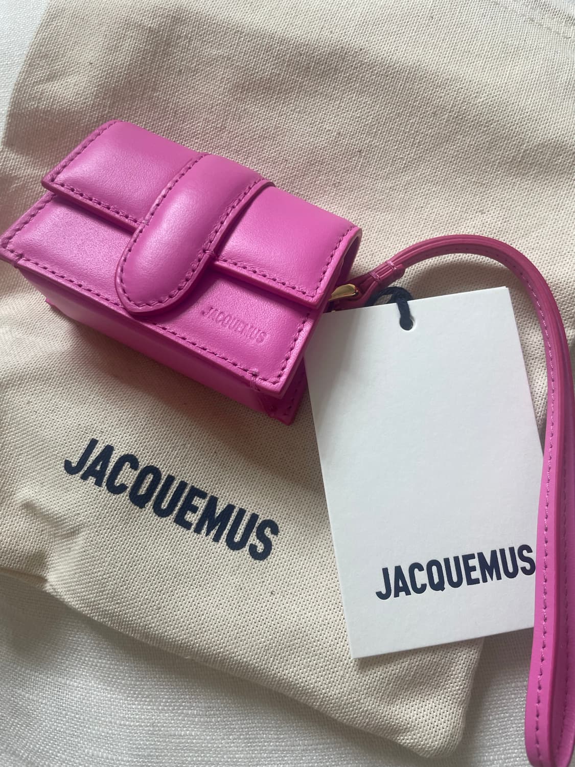 Jacquemus airpod case / 자크뮈스 에어팟 케이스 상품이미지6