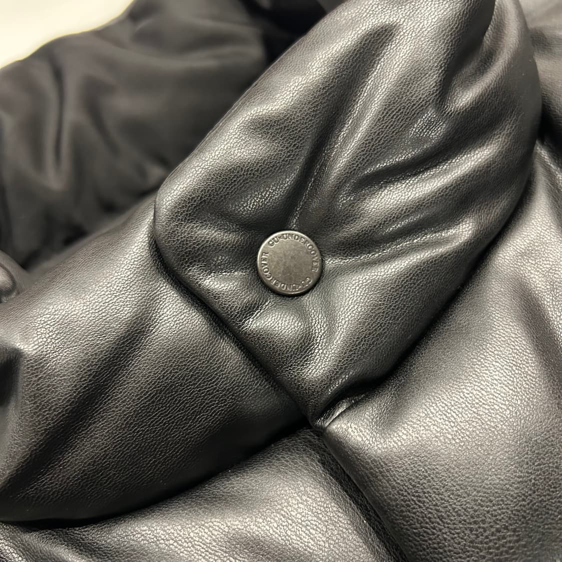 [XL] 지유 언더커버 탈부착 블랙 레더 패딩 점퍼 상품이미지9