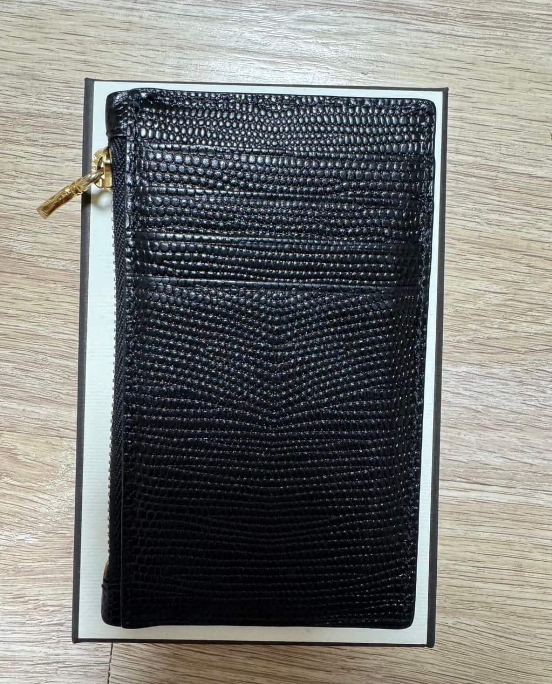아비에무아 카드지갑 팝니다 상품이미지4