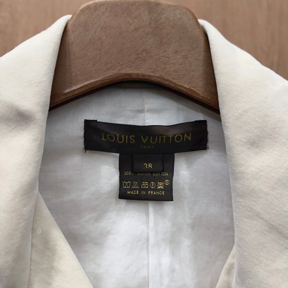 루이비통 코튼 라이더 자켓 언밸런스 지퍼 플랩 포켓 디테일 아이보리 상품이미지6