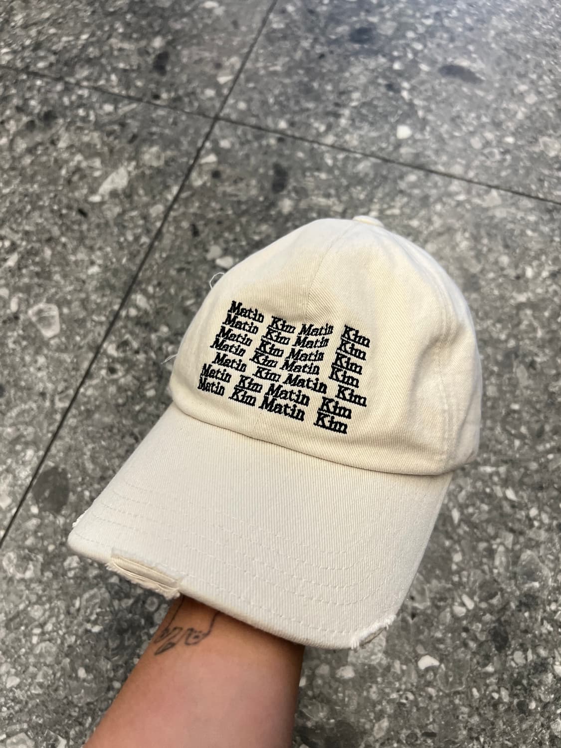 마뗑킴 워싱 레터링 캡 처분  상품이미지1
