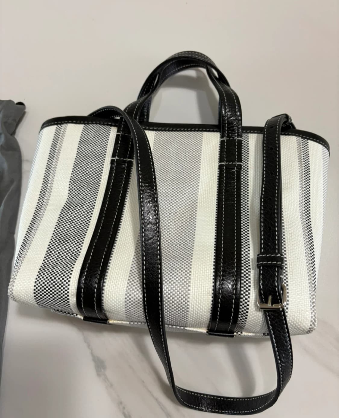 발렌시아가 미니 토트 크로스백  상품이미지2