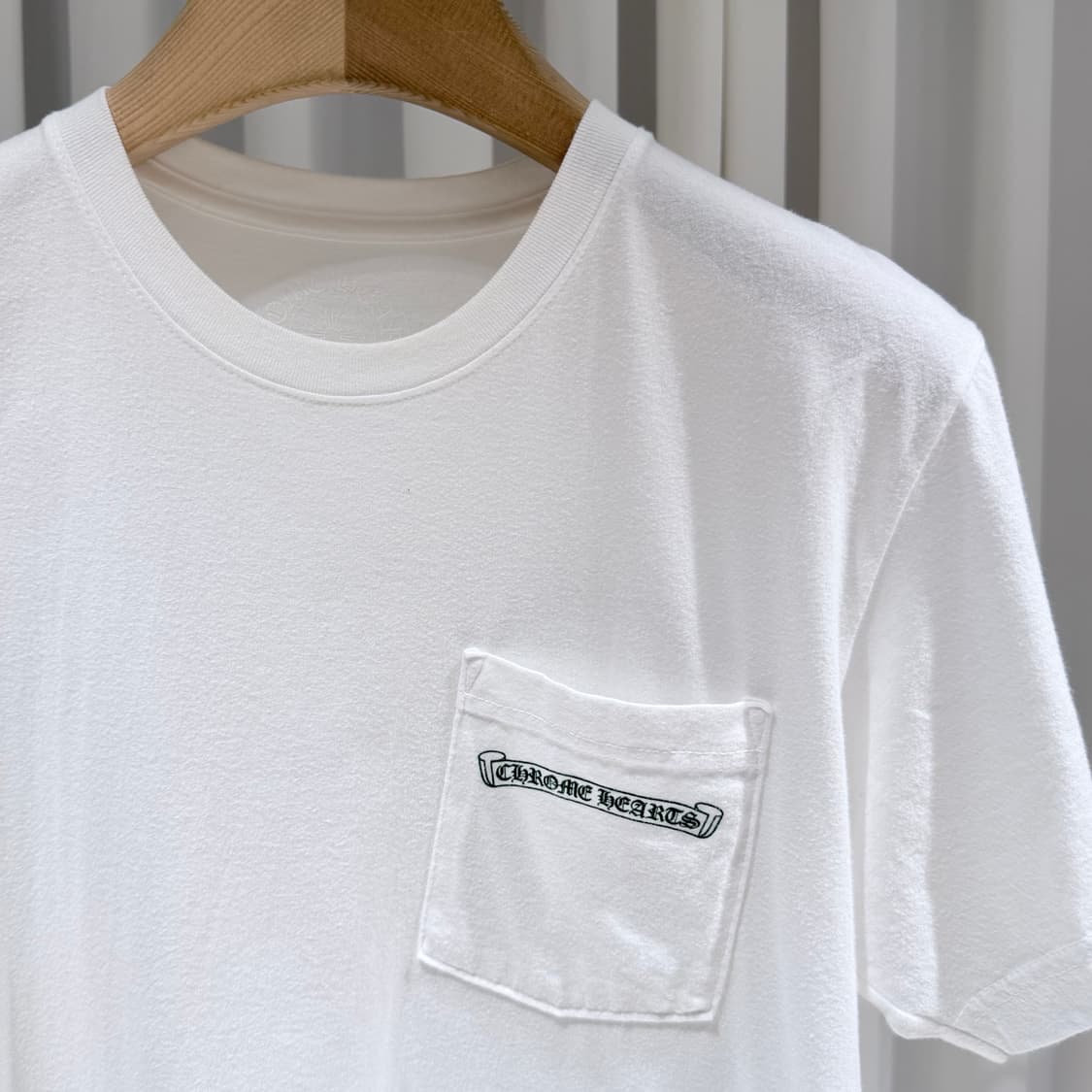 (A+/M) / 크롬하츠 크로스 멀티컬러 세메터리 티셔츠 화이트 상품이미지3