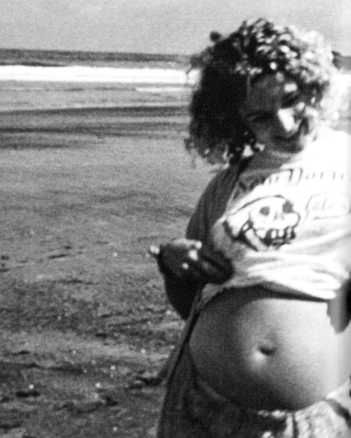 Topless Women Talk About Their Lives  상품이미지5