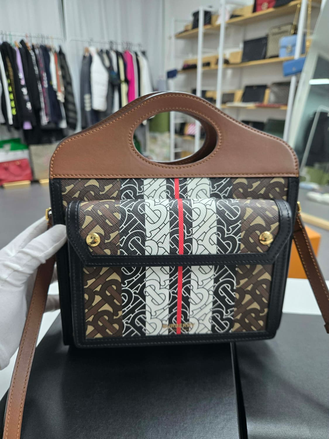 [40%할인] 버버리 스프라이트 토트 숄더백 상품이미지1