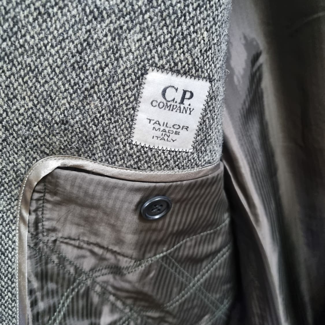 cp컴퍼니 코트 상품이미지3