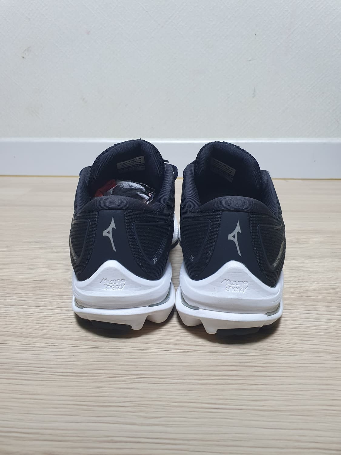 미즈노 웨이브 라이더 25 블랙 런닝화 260 상품이미지5