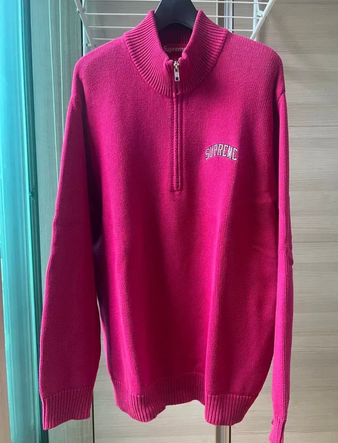 슈프림 하프니트 상품이미지1