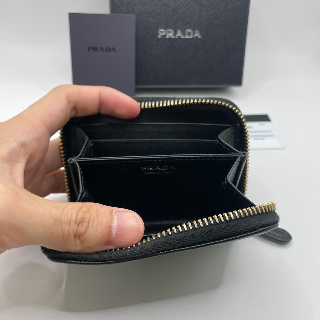 프라다 사피아노 지퍼 카드지갑 상품이미지7