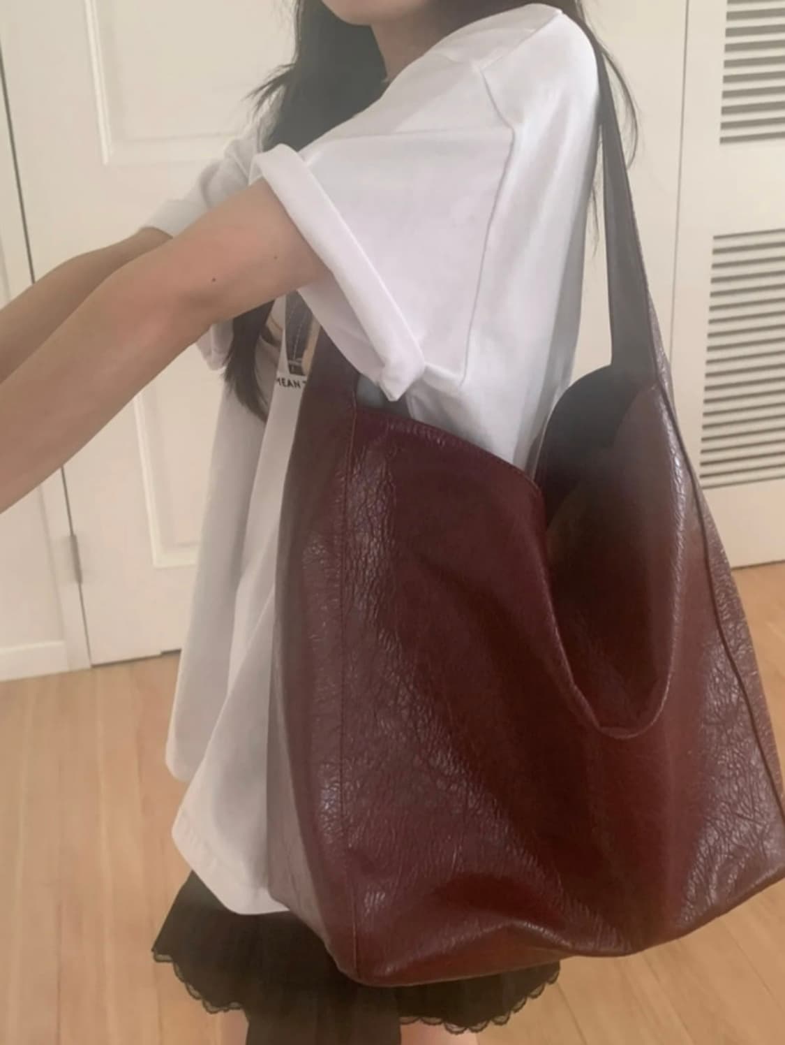 새상품) 버건디 레더 숄더백 가죽 레더 숄더백 보부상백 상품이미지2