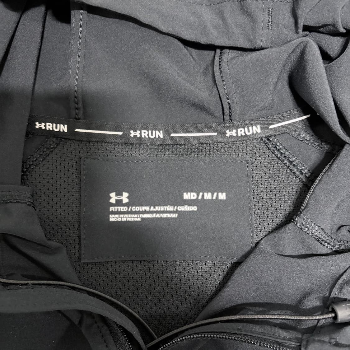 언더아머 스톰 러닝 자켓 상품이미지4