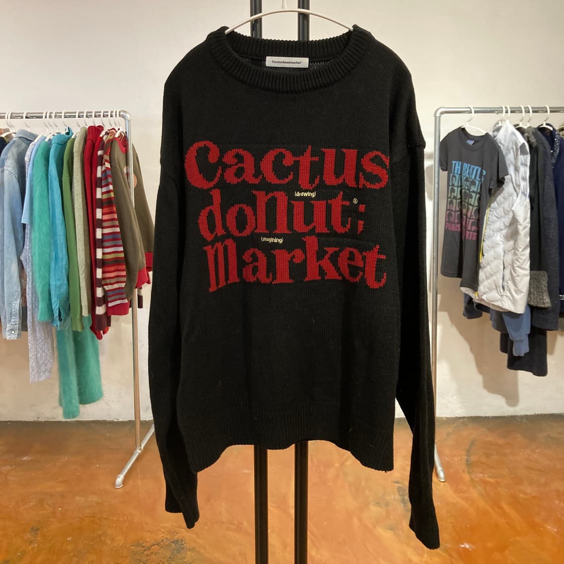 빈티지 레드 레터링 니트 상품이미지1