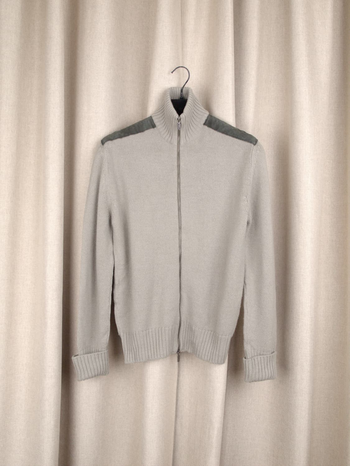 Leather Patch 2 Way Zip-up Knit 상품이미지1