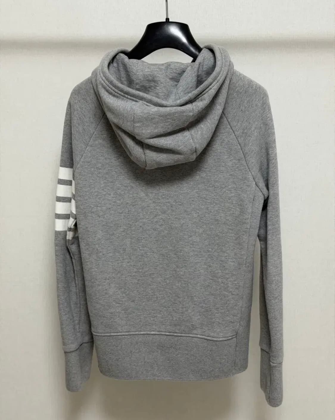 톰브라운 후드집업 상품이미지2