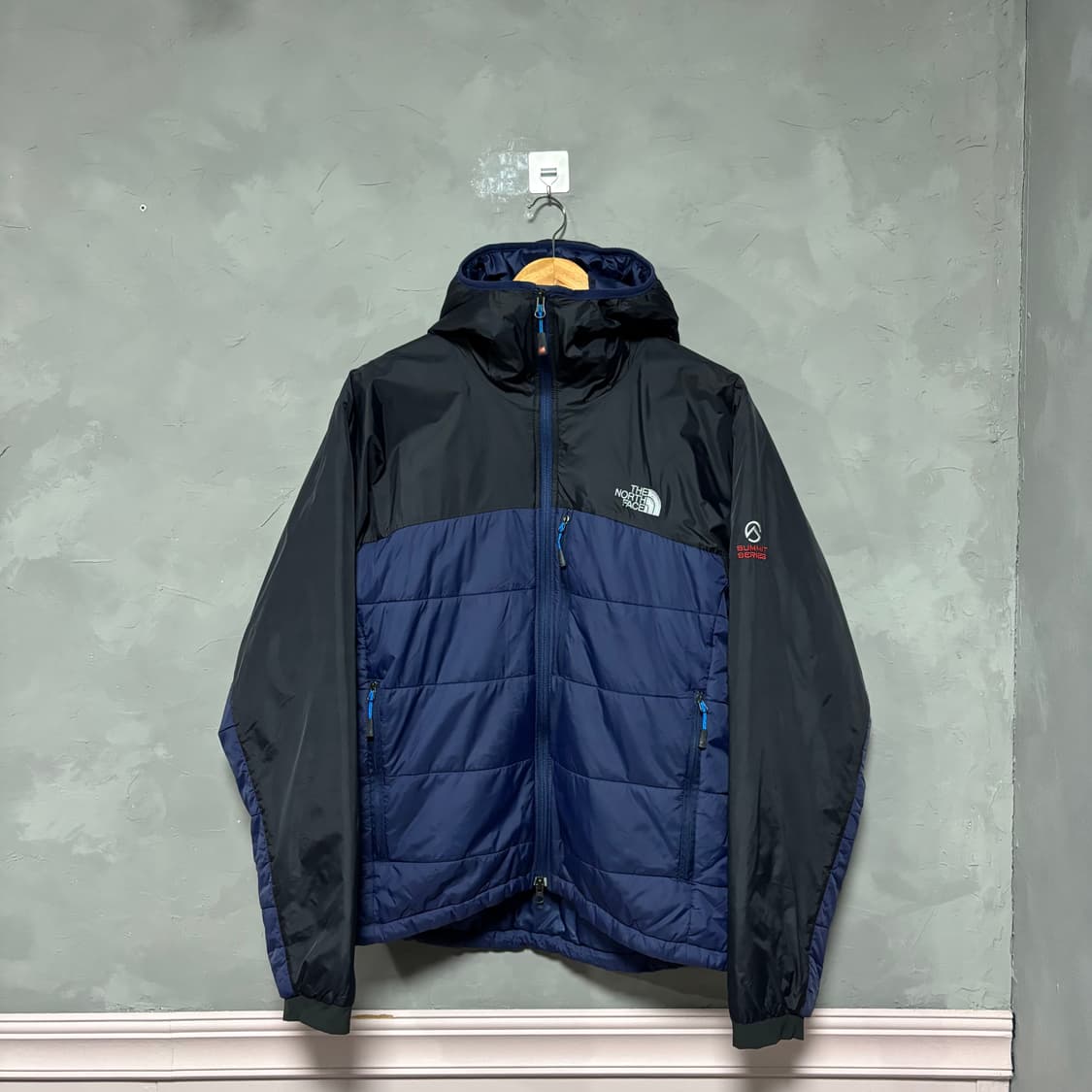 노스페이스 써밋시리즈 경량패딩 바람막이 점퍼 상품이미지1
